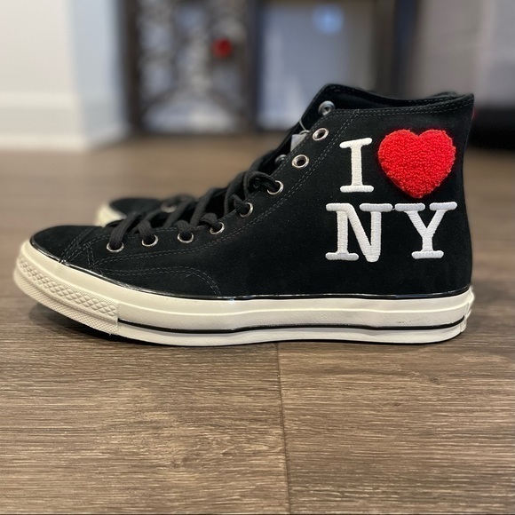 Converse CTAS Hi-Top Sneakers Sz 11